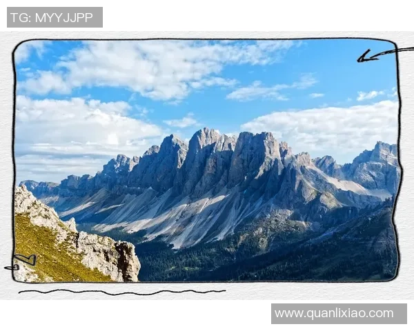 刘娜的攀岩旅程与心灵对话探索人生的高度与深度 刘娜的攀岩旅程与心灵对话探索人生的高度与深度